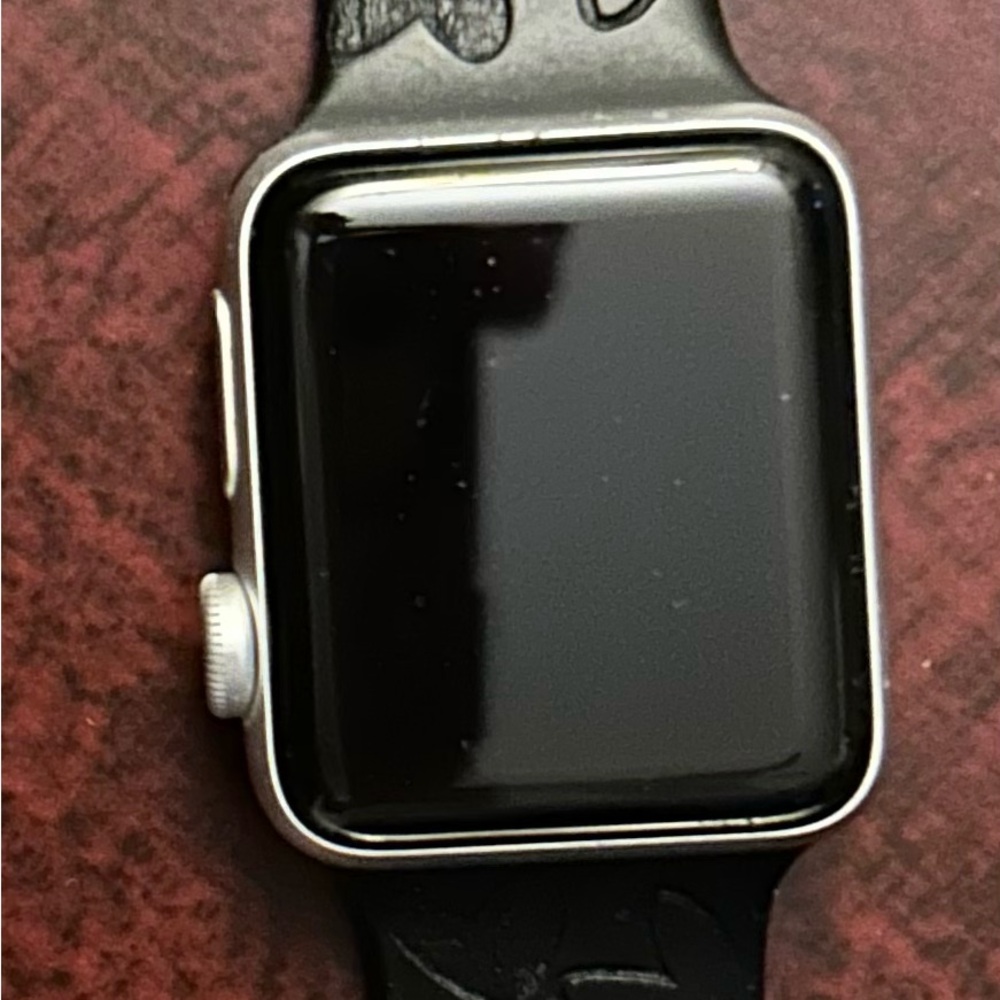 Apple series 3 Smartwatch with 38mm Black heart pattern Band
